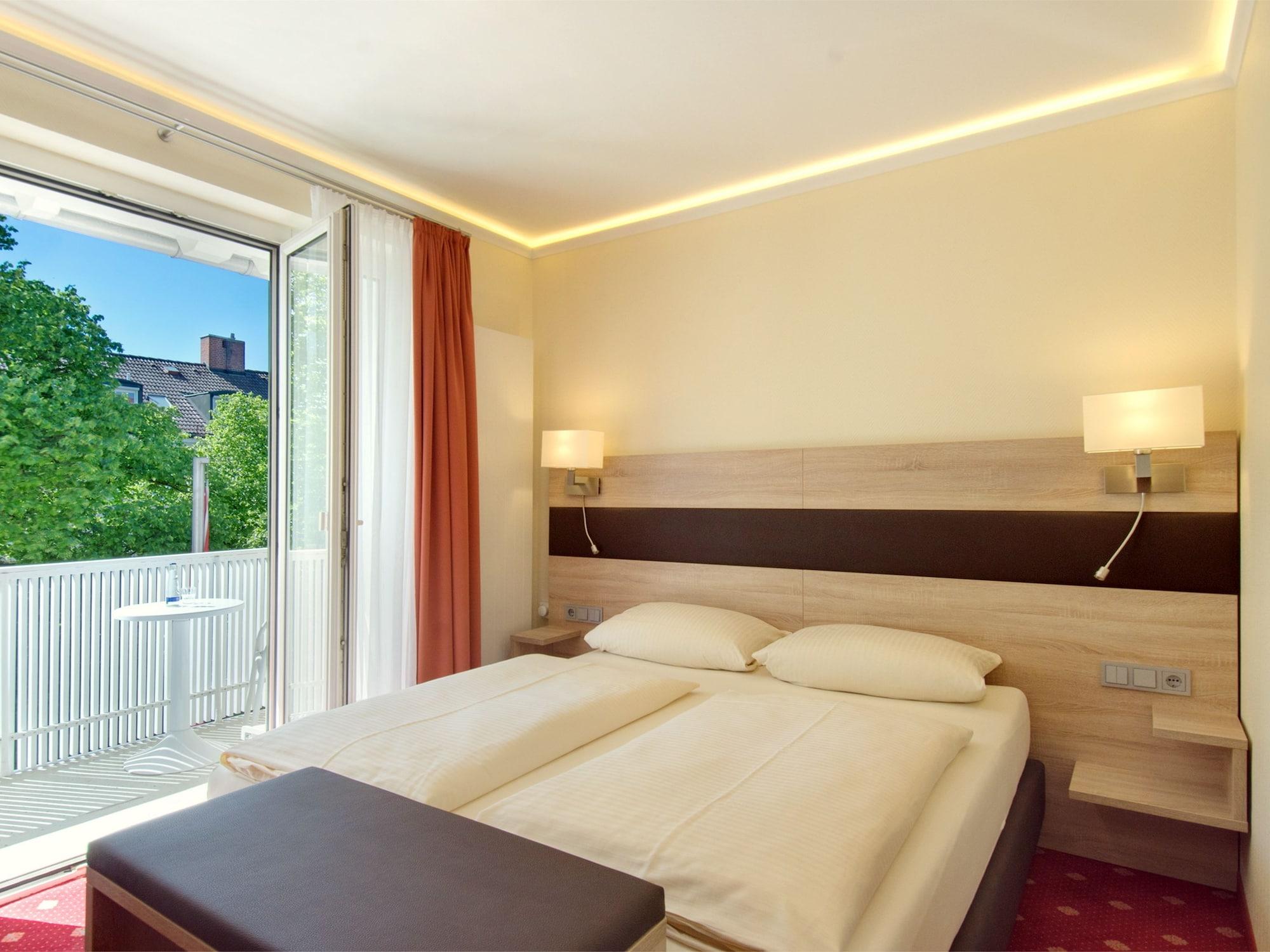 Hotel Kriemhild Am Hirschgarten Munich