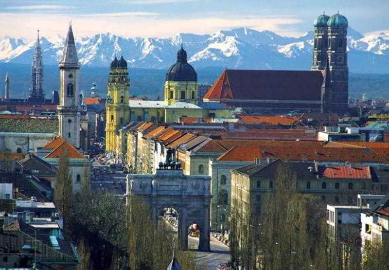 Courtyard By Marriott Center 4* Munich