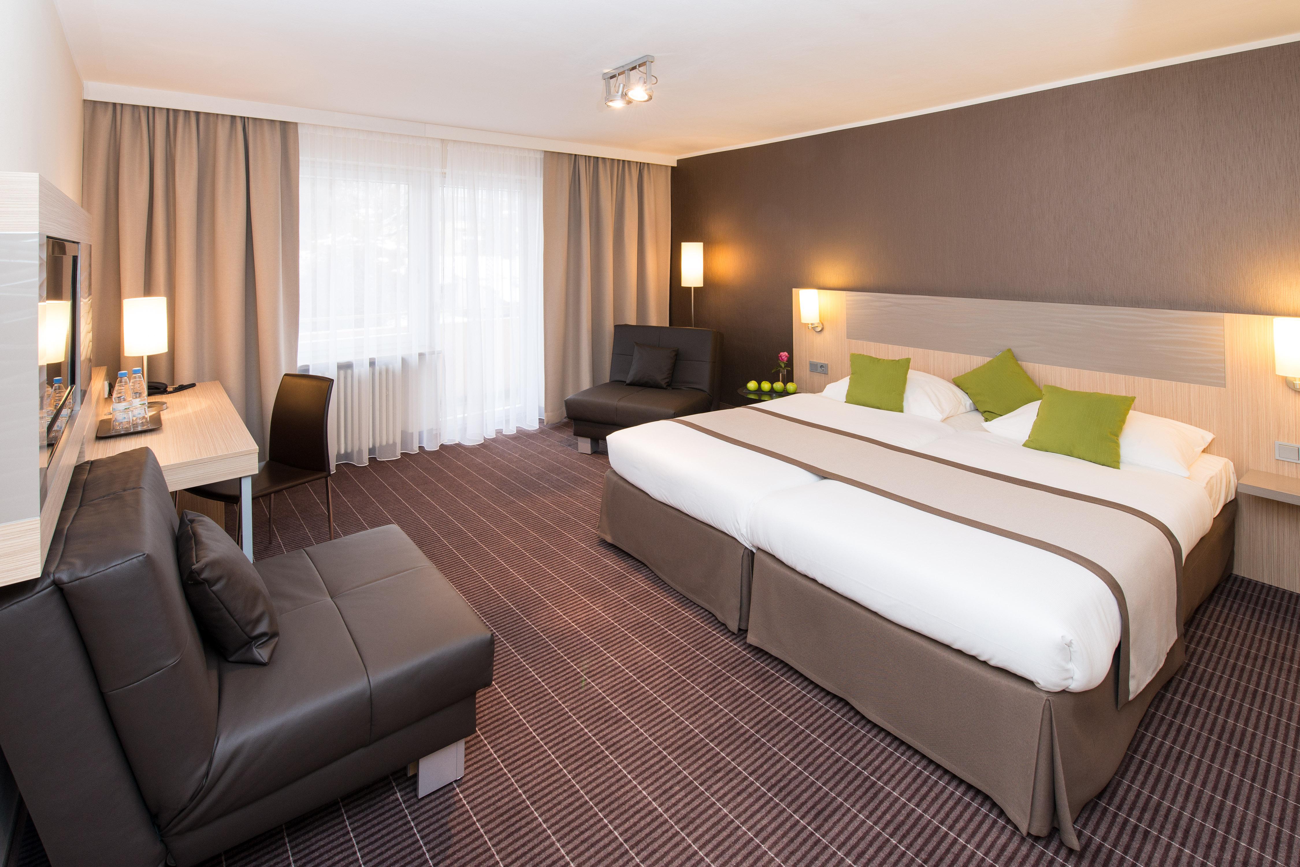 Hotel New Orly 4*