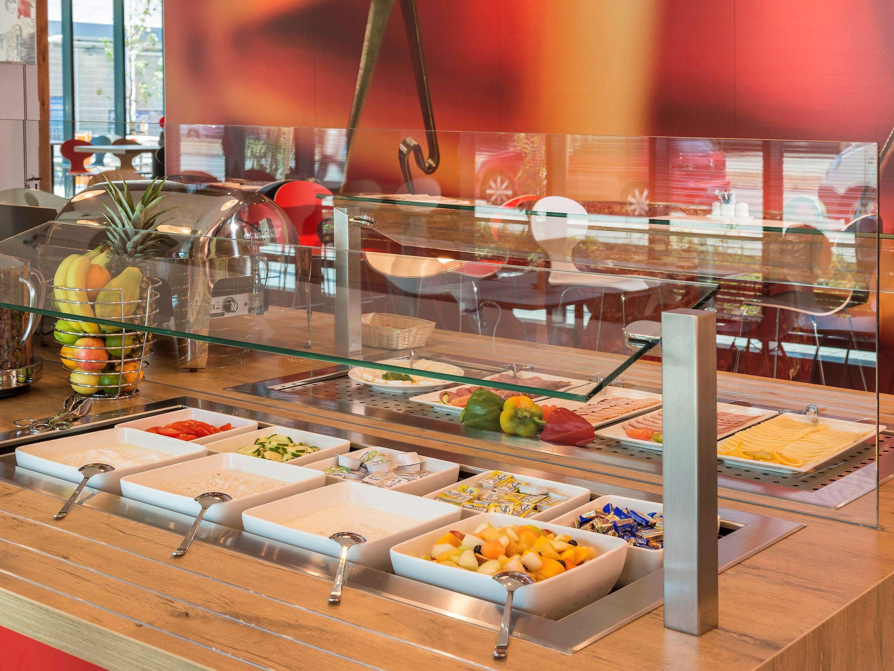 Hotel Ibis Ost 2*