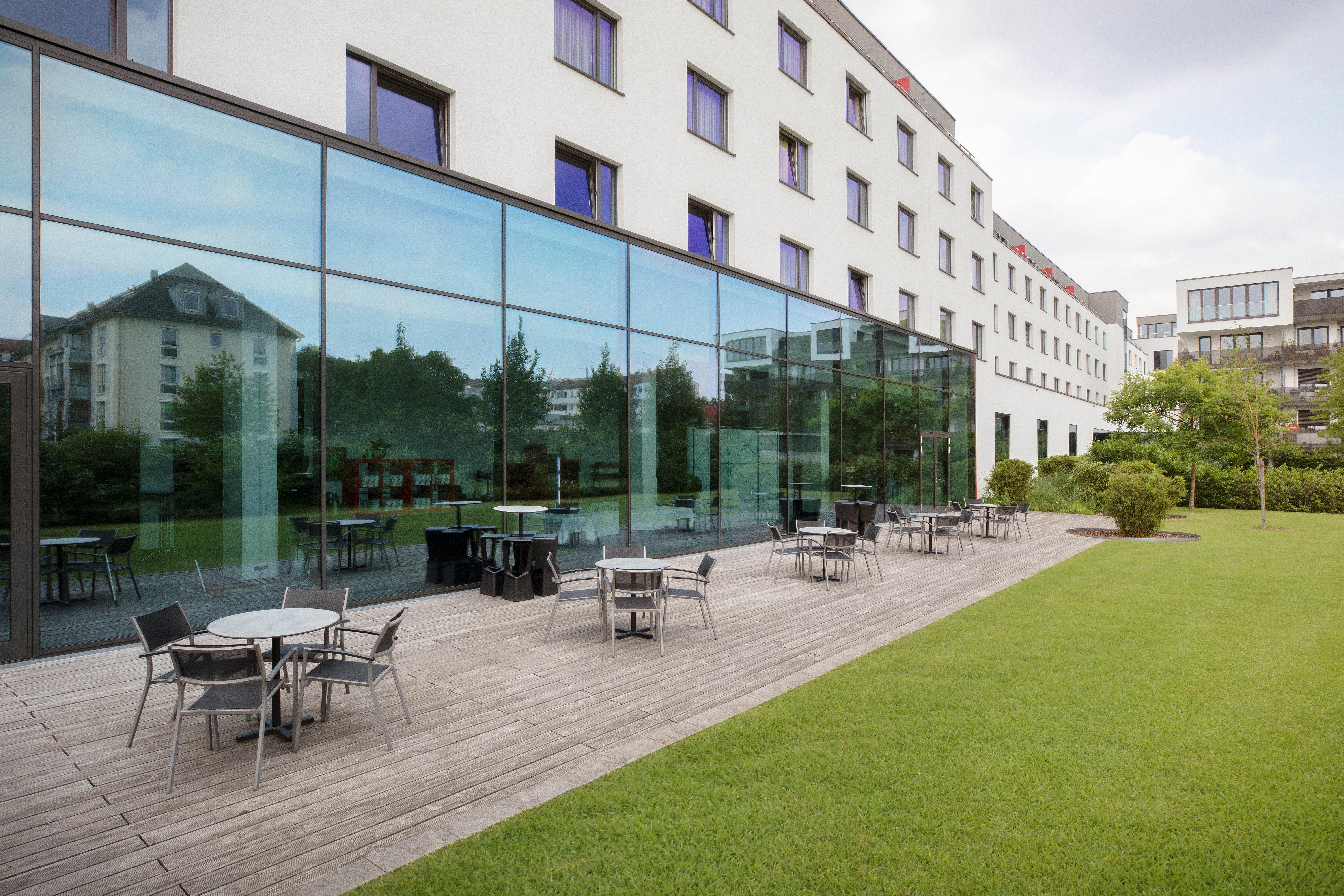 - Westpark By Ihg Hotel 4*