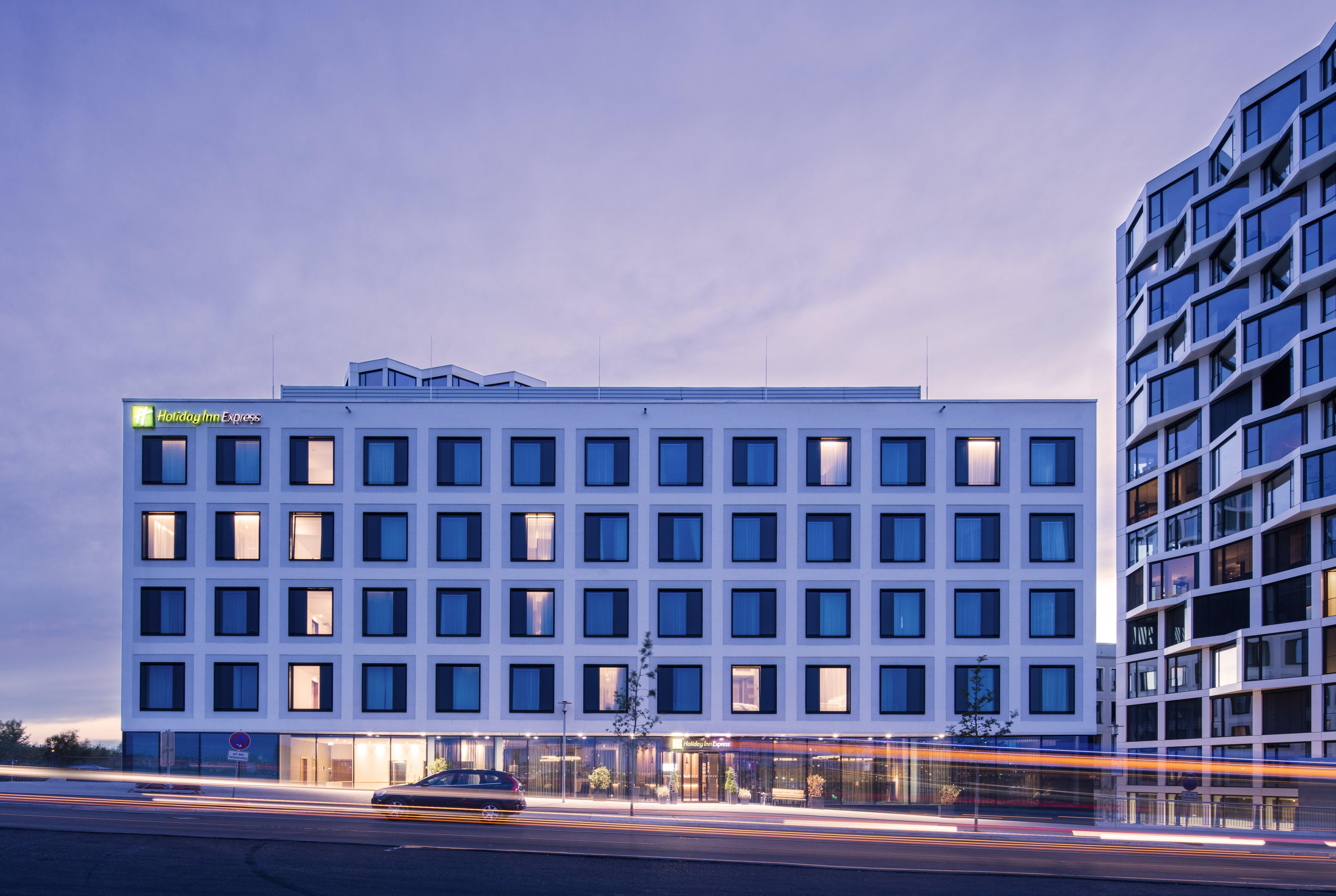 Holiday Inn Express Munich City West By Ihg 3* Munich