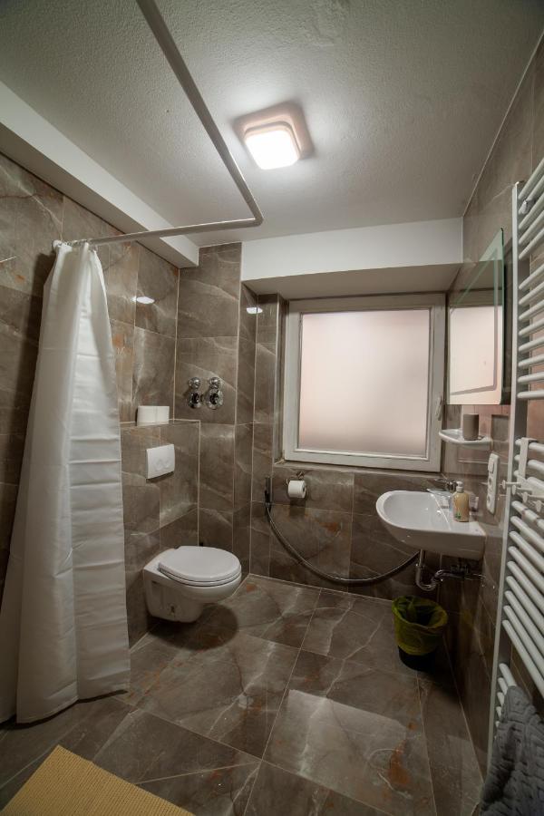 Beautiful 2-bedroom-apartment Near Olympiapark Apartment