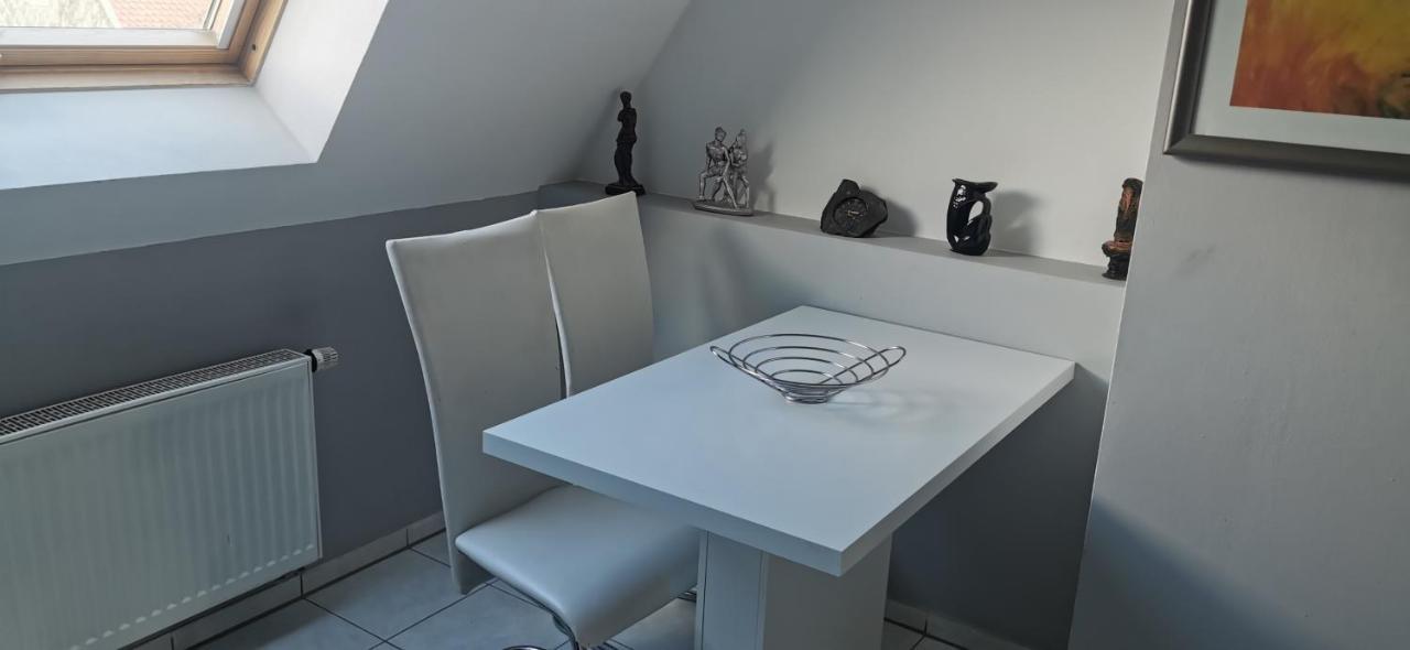 Grosszuegige Sehr Ruhig Apartment *