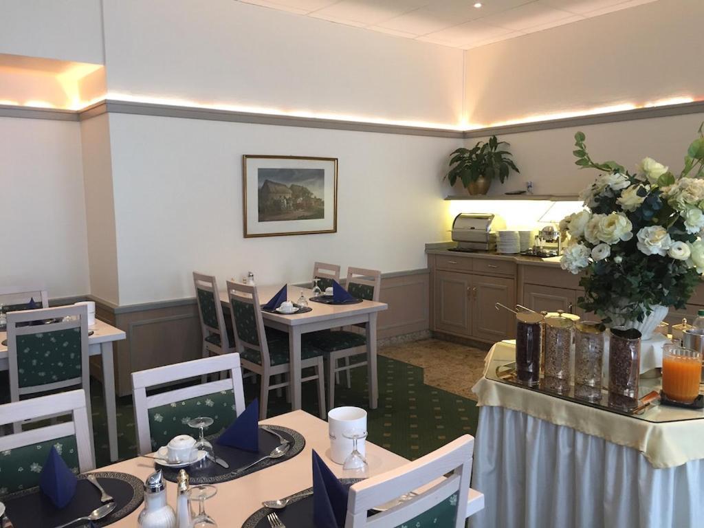 Ambiente Garni Hotel 3*