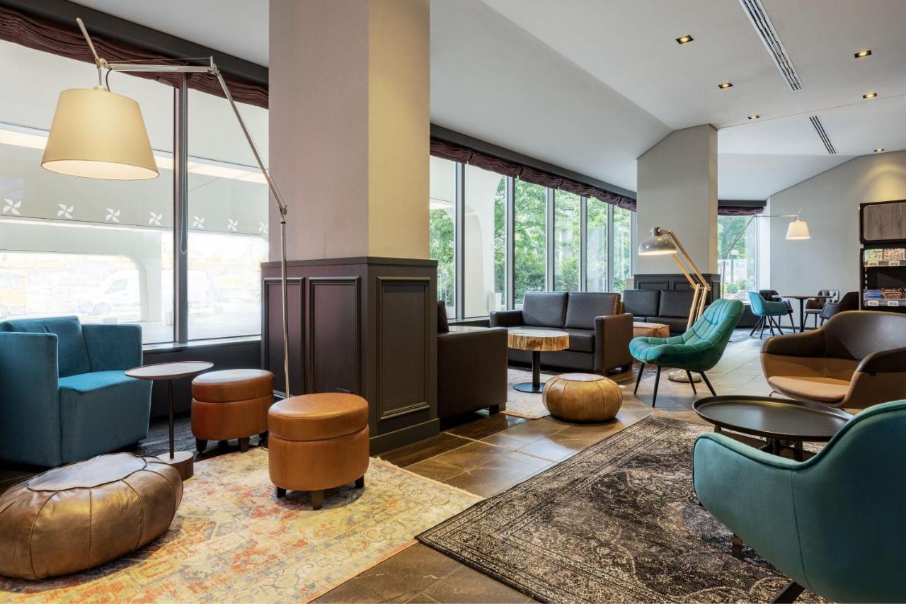 Four Points By Sheraton Arabellapark Hotel Munich