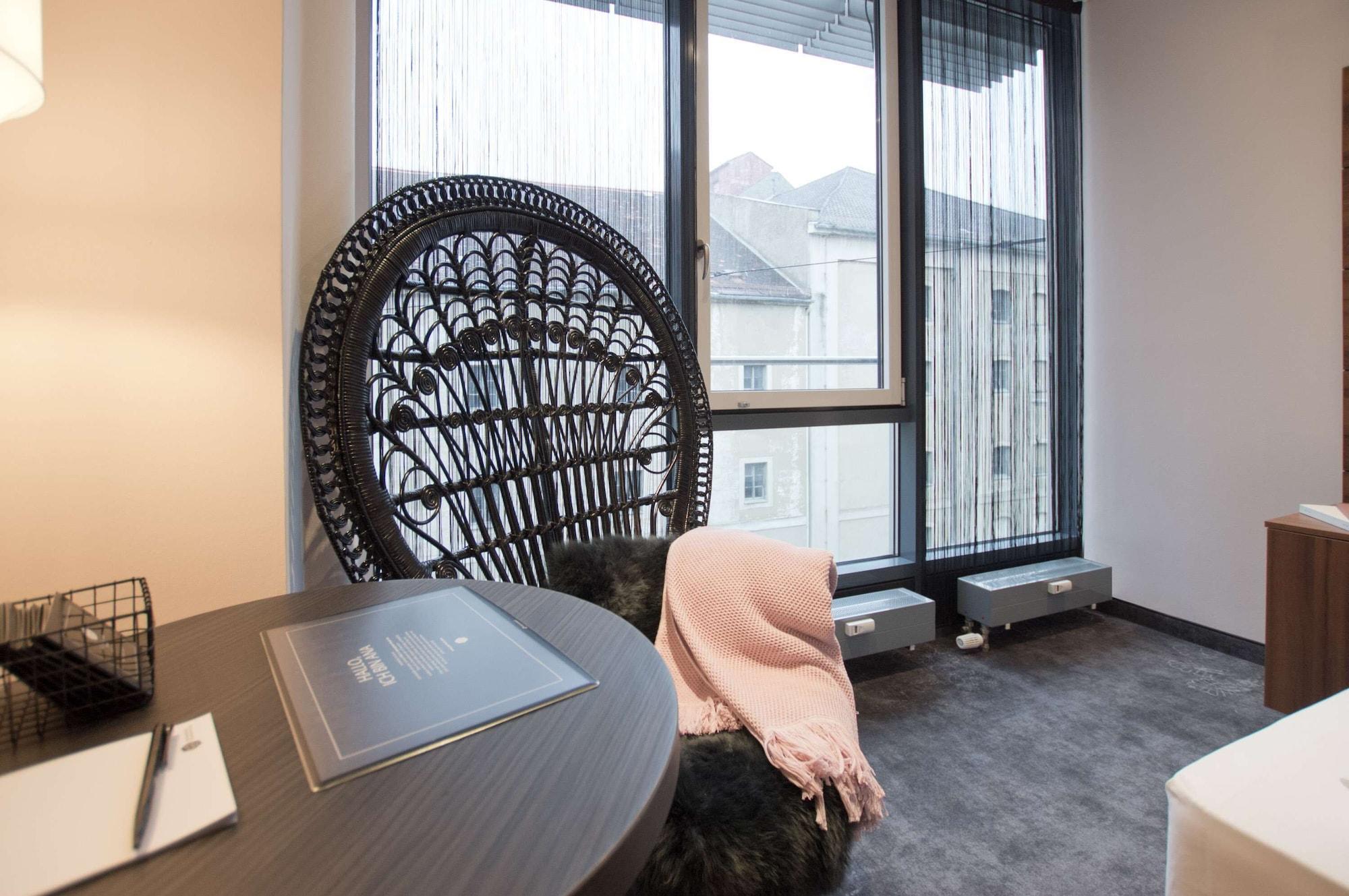 Elaya Hotel