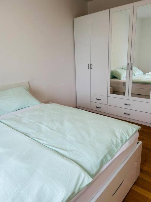 Gemutliche 3-zimmer * Munich