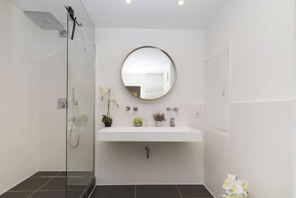 Schwabing 70m Sannierte Apartamento *