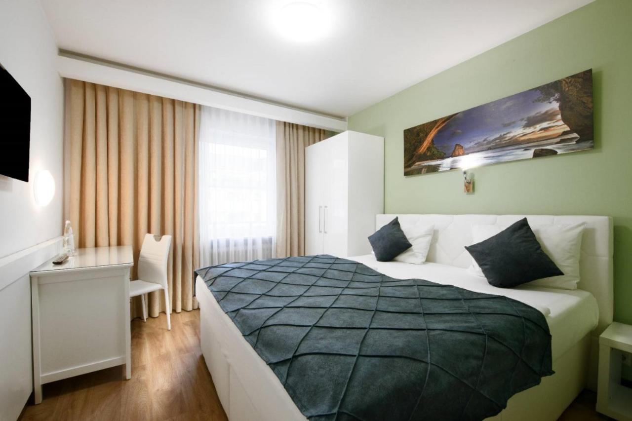 Rivoli Charme 3* Munich