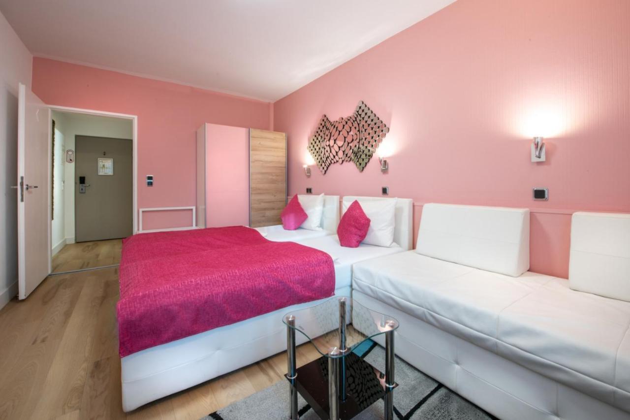 Rivoli Charme 3* Munich