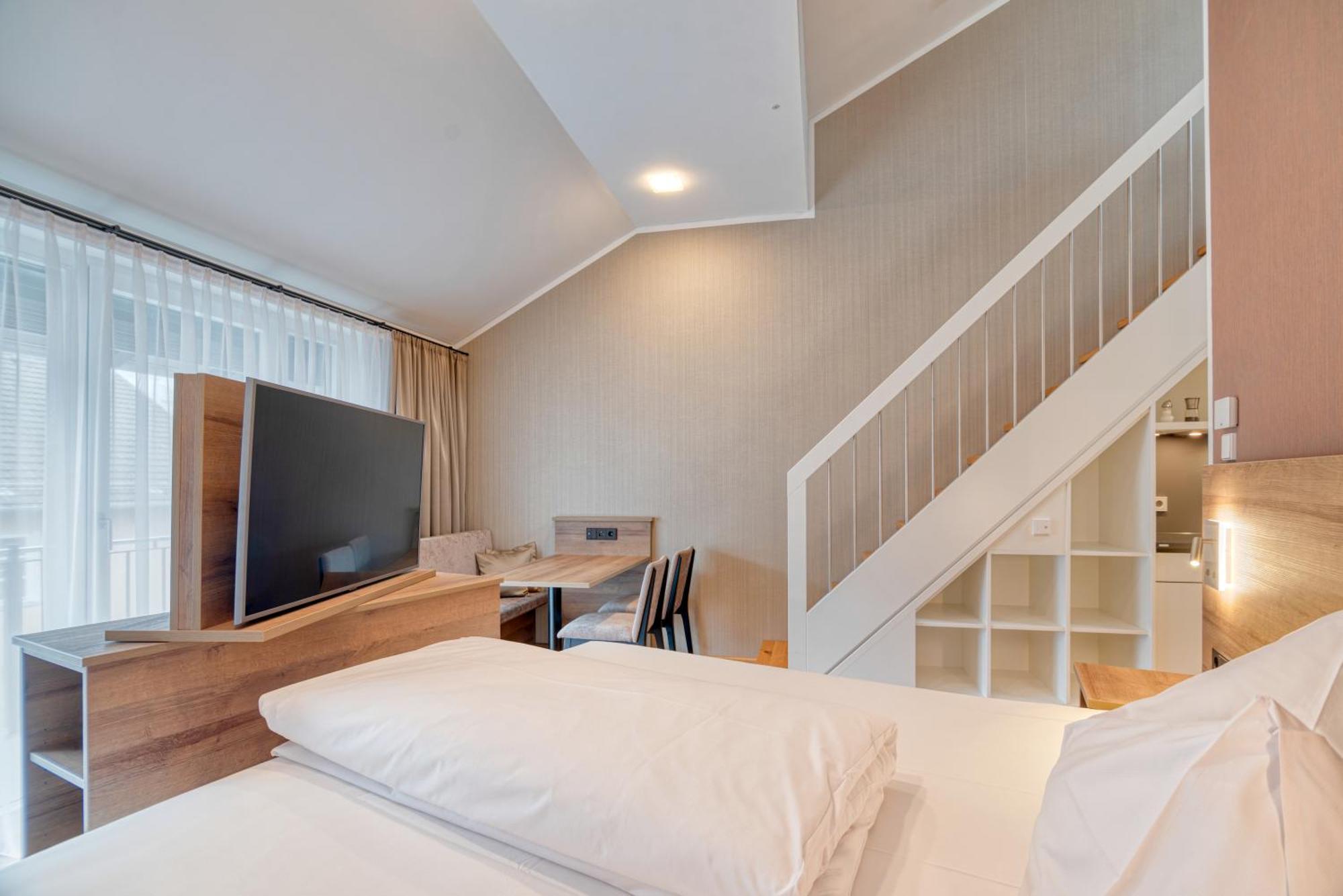Hotel Westside