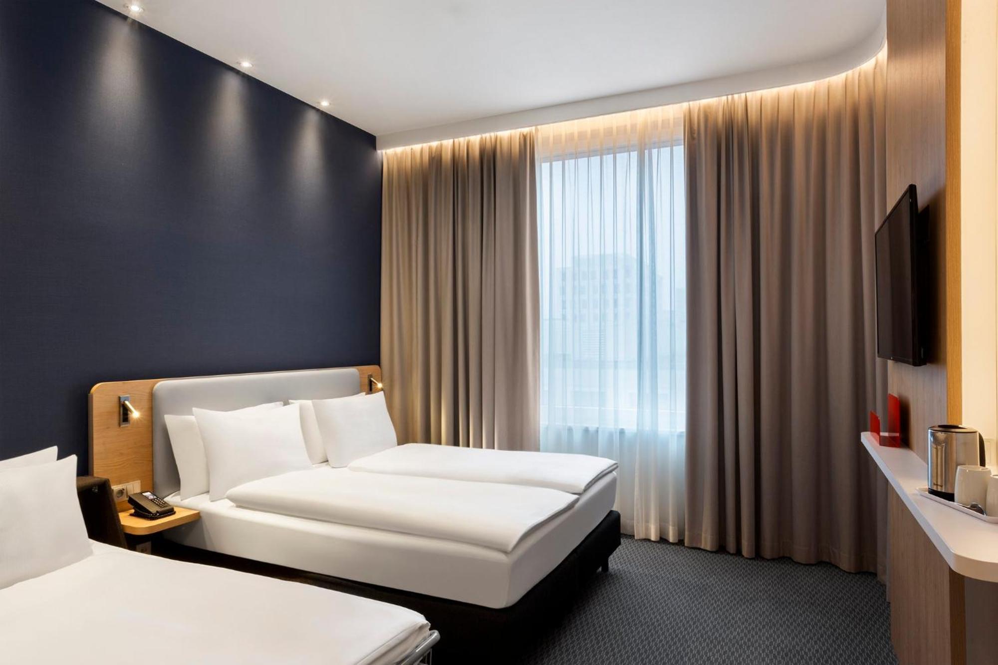 Holiday Inn Express Munich City West By Ihg 3* Munich