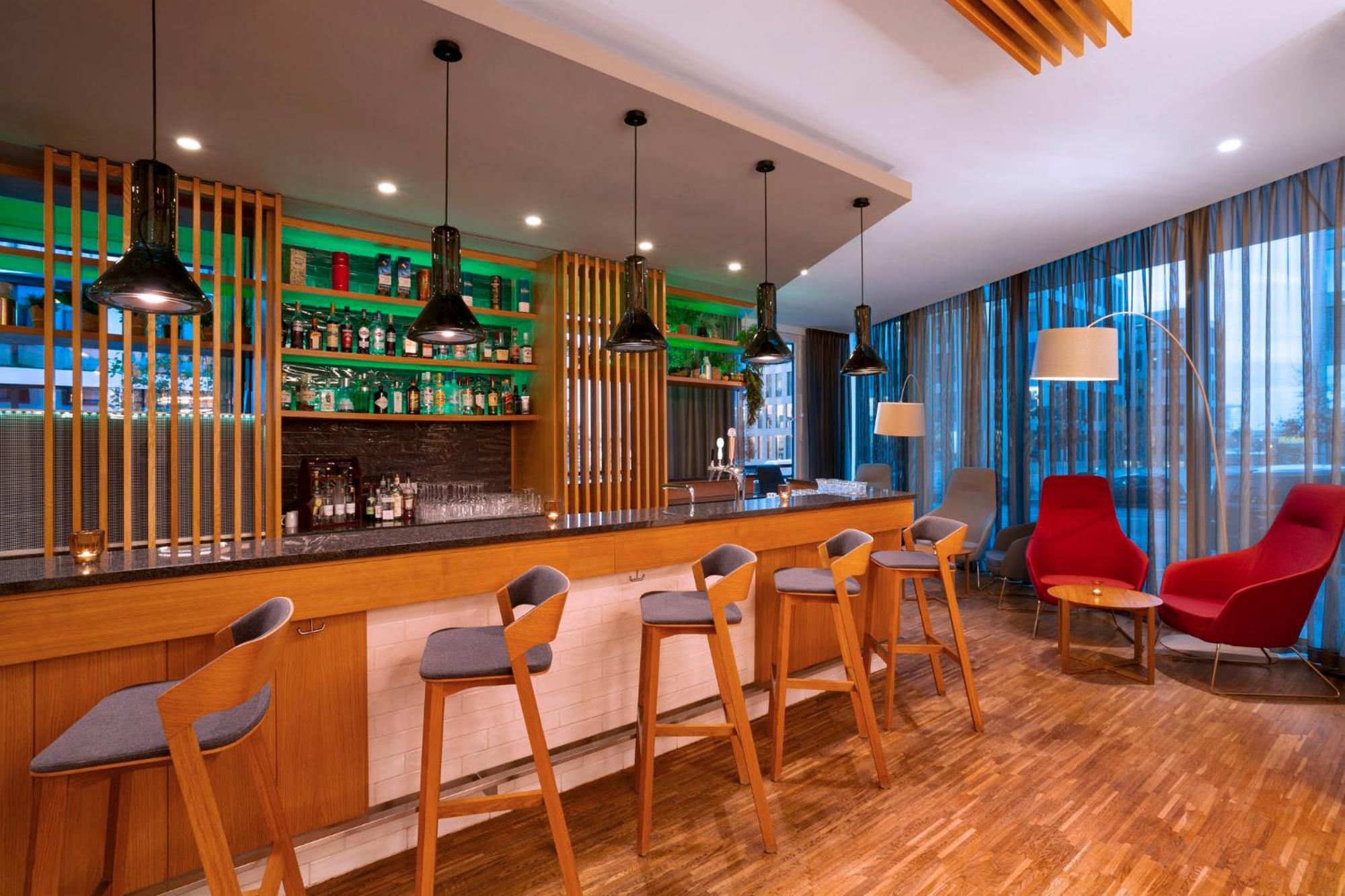 Holiday Inn Express Munich City West By Ihg 3*