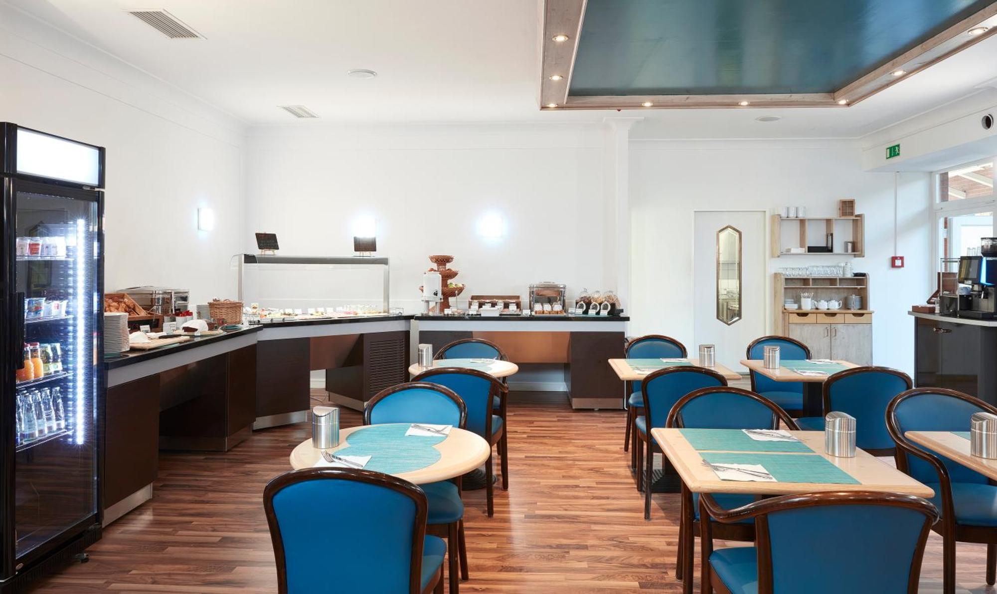 Living Am Olympiapark Aparthotel 3*