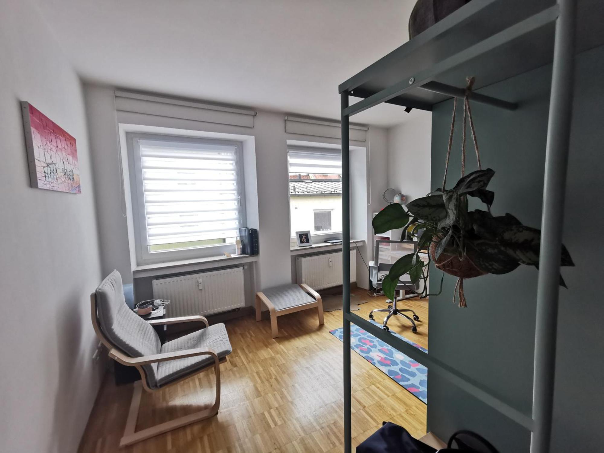Center Schwabing Spacious Flat