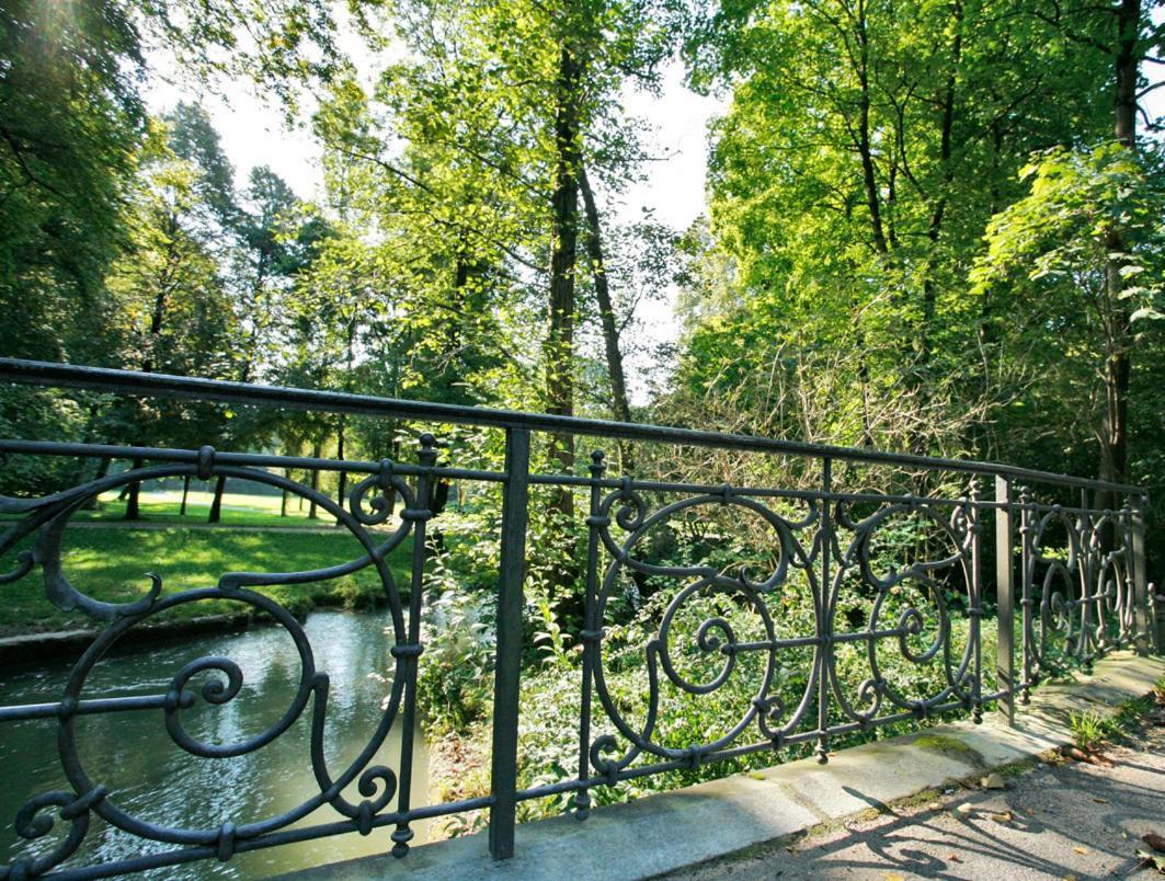 Hotel Biederstein Am Englischen Garten