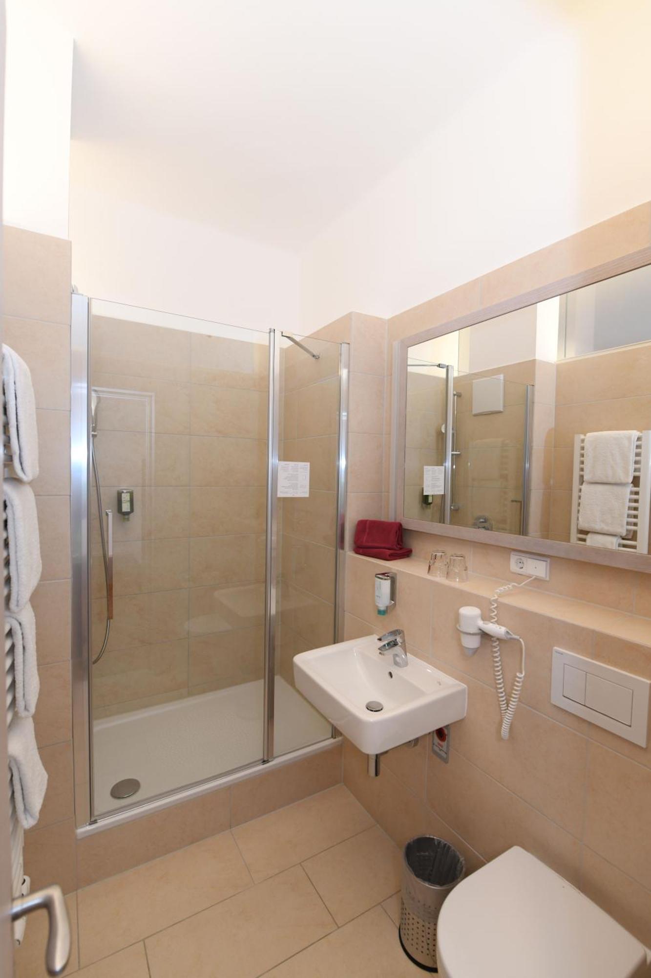 Hotel Gaestehaus Der Katholischen Akademie In Bayern Munich