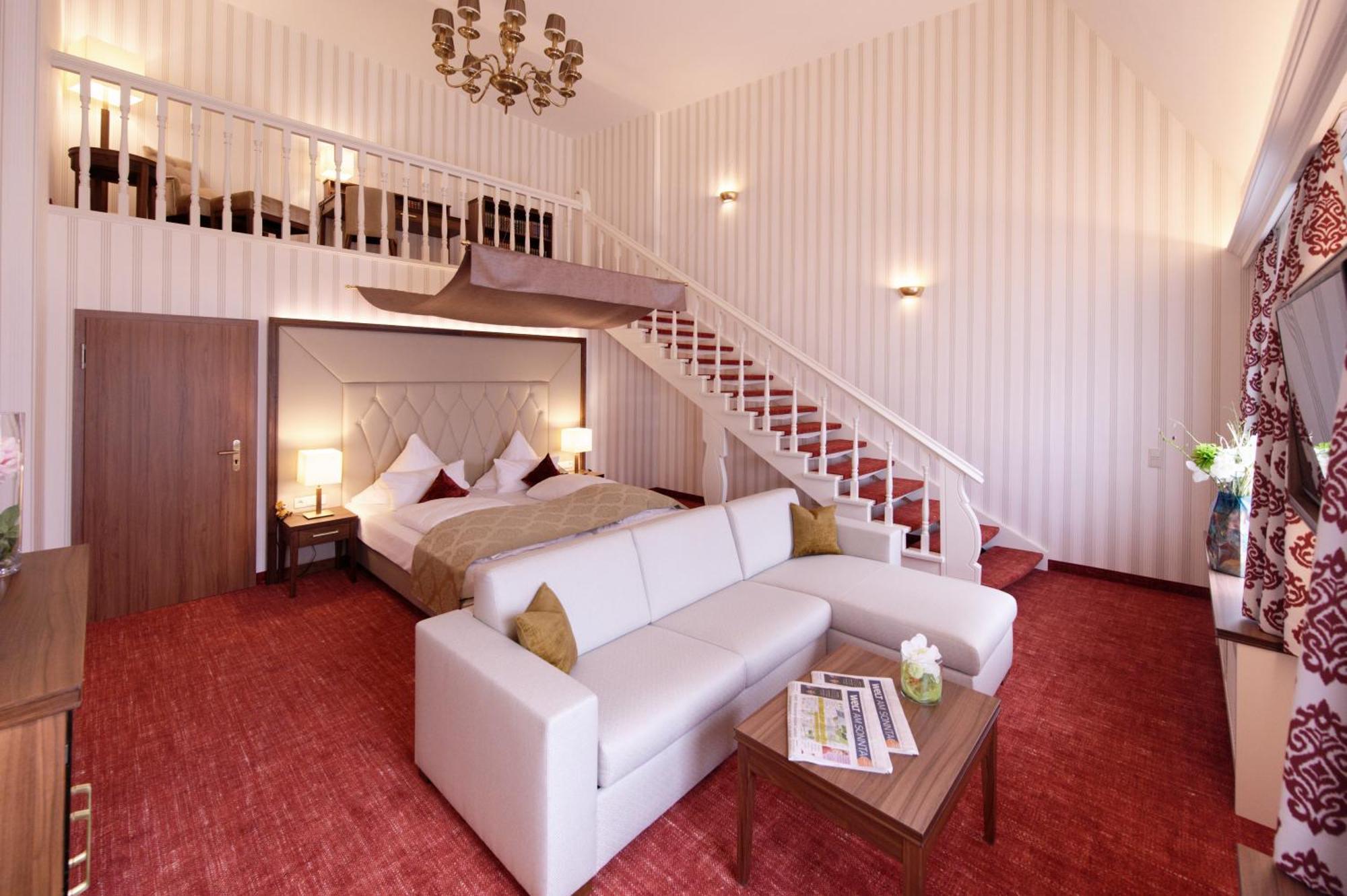Schlicker Hotel 3*