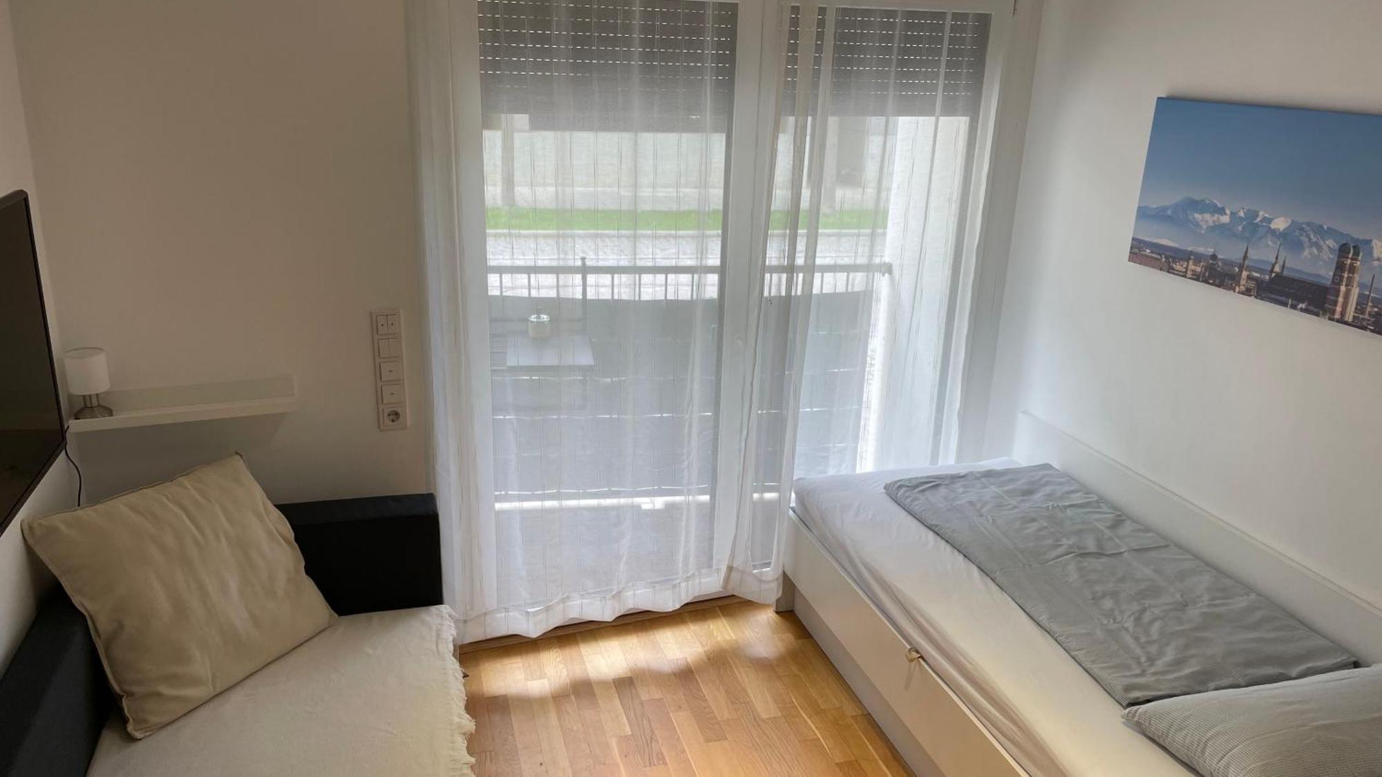 Myroom Business Naehe Messe * Munich