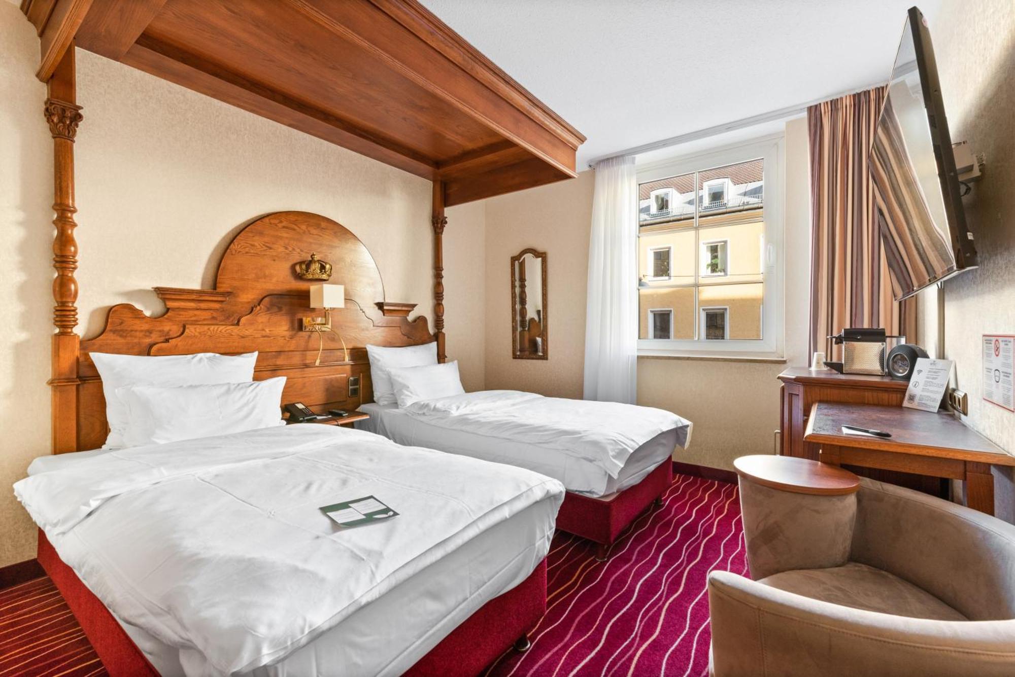 King's First Hotel 4*