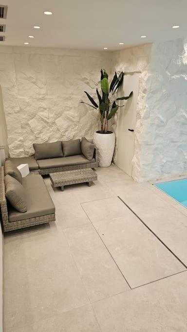 Ug Neubau City - Pool, Gym, Zweites Bad Extra Buchbar * Munique