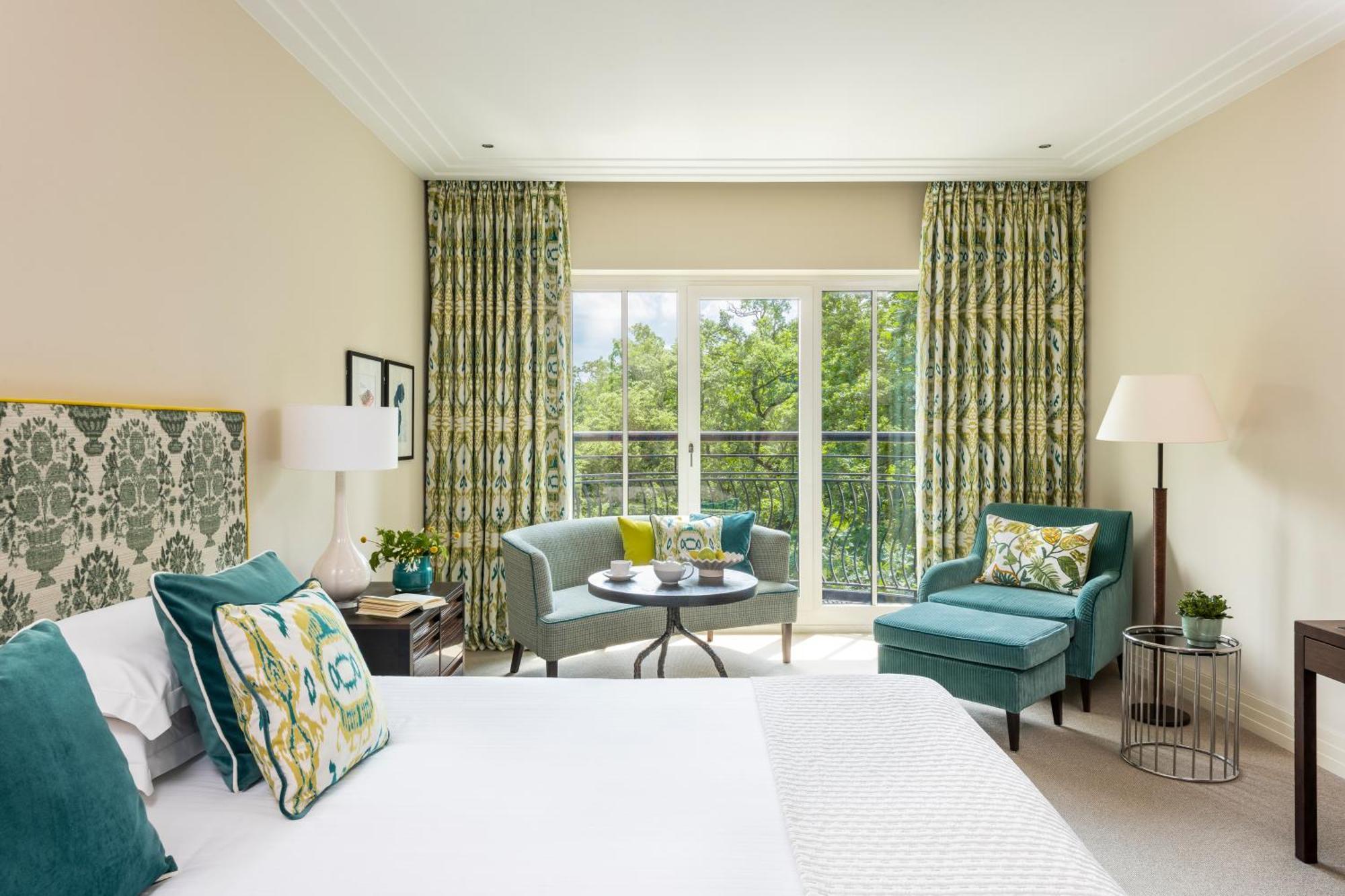 Rocco The Charles Hotel