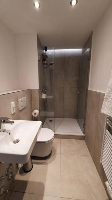 2 Br- New, Cozy For 5 People Munich