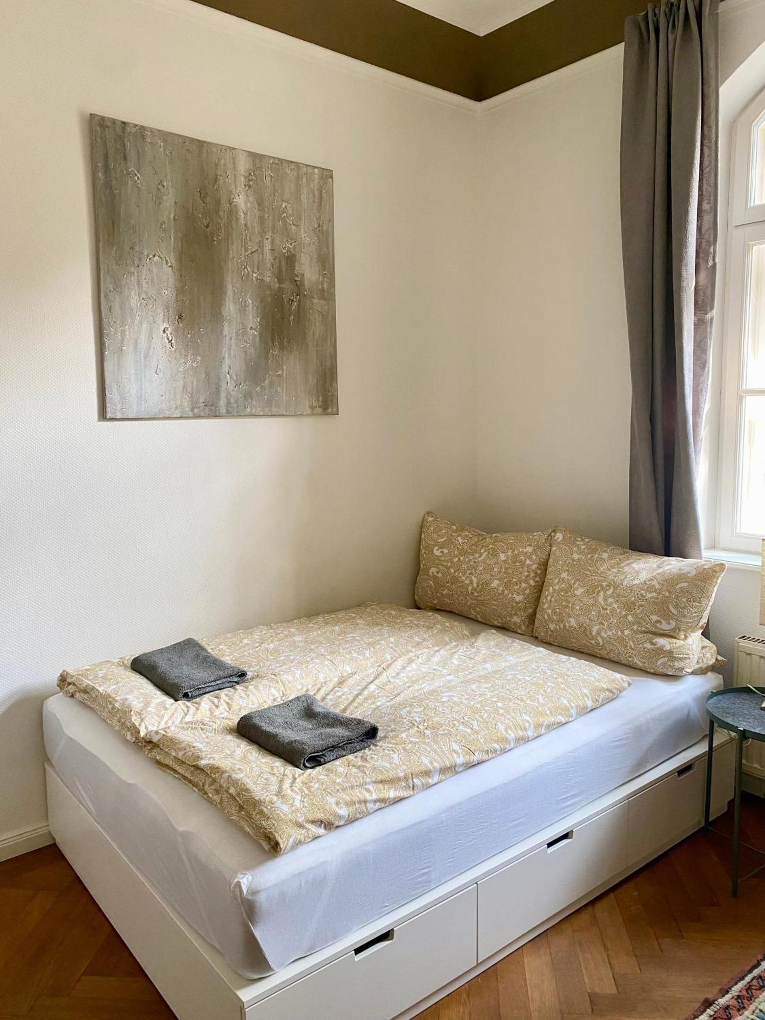 Homestay In Der Maxvorstadt Mit Gemeinschaftsbad Munich