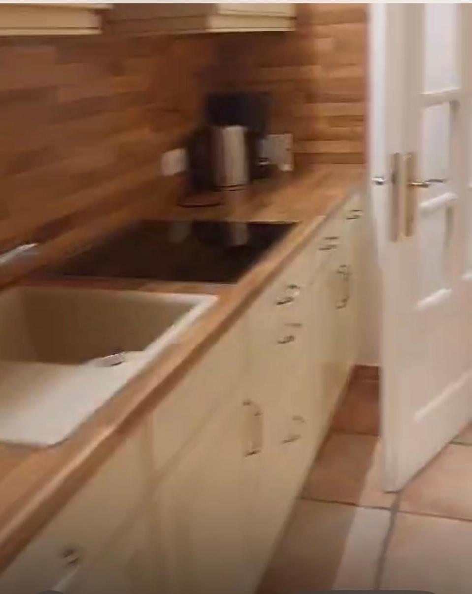 Apartment Stadtmitte - Naehe Stachus - Mit 2 Sz Und 2 Baedern -schlafsofa - Fuer 5 Personen *