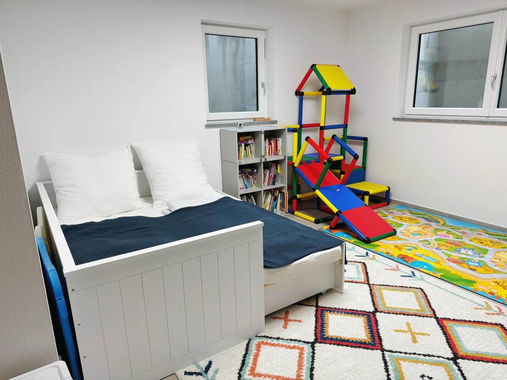 Apartment Emma Gardencity Basement Flat Munich