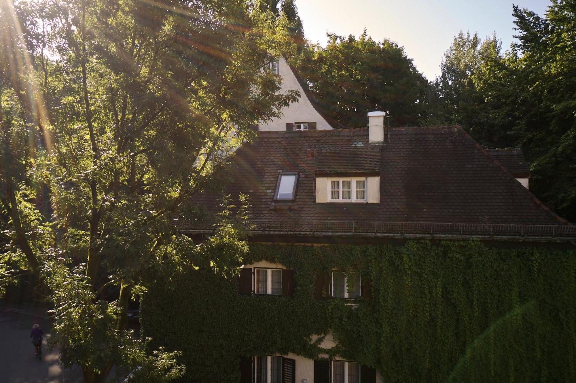 Gaestehaus Englischer Garten Hotel *