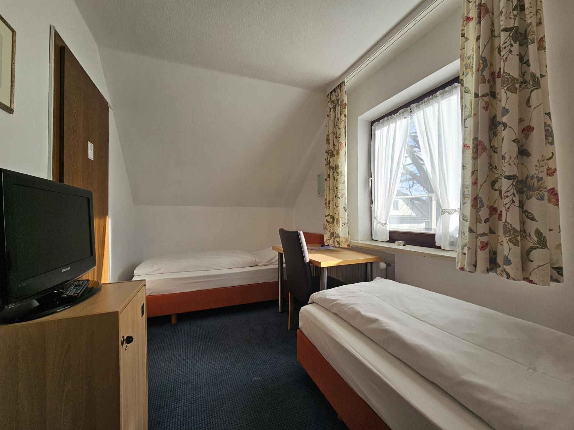 Neuner 3* Munich