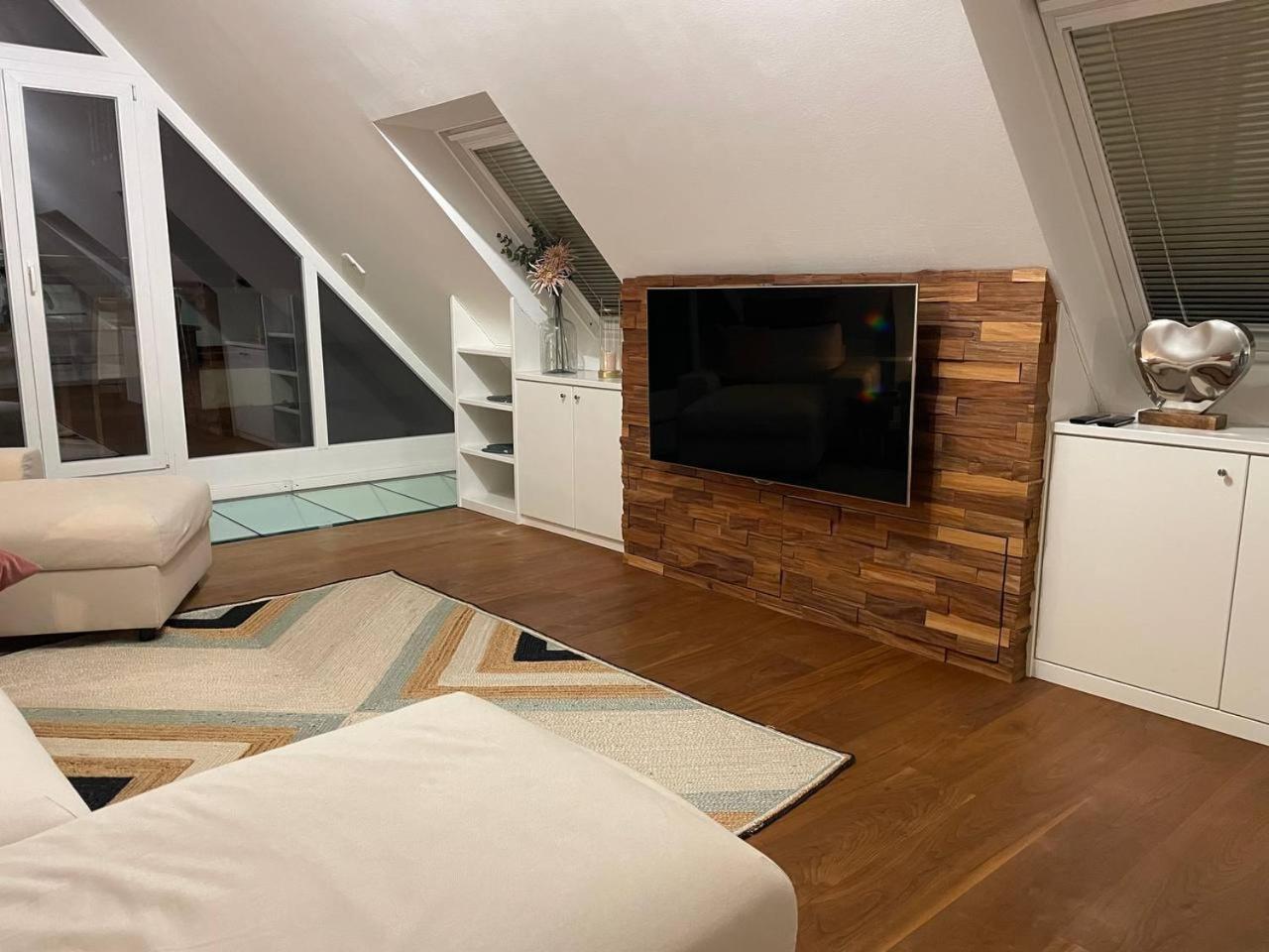 Rooftop Loft Flat For 4 Guests Apartment *