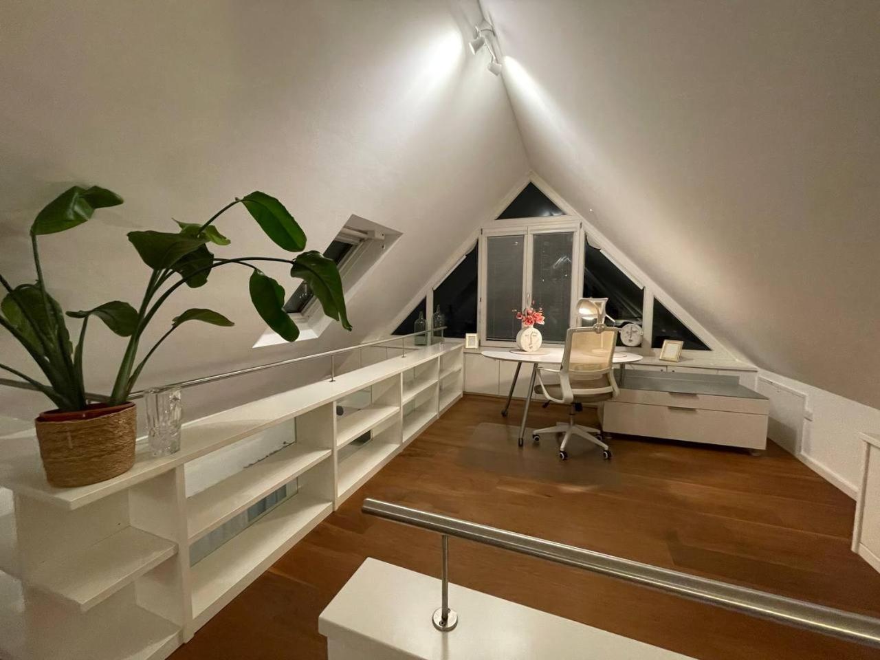 Rooftop Loft Flat For 4 Guests