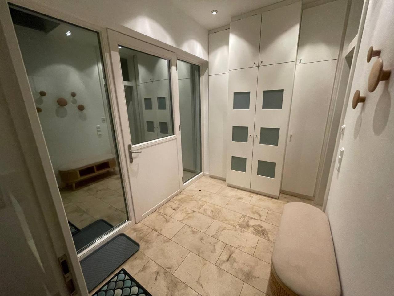 Rooftop Loft Flat For 4 Guests Apartment *