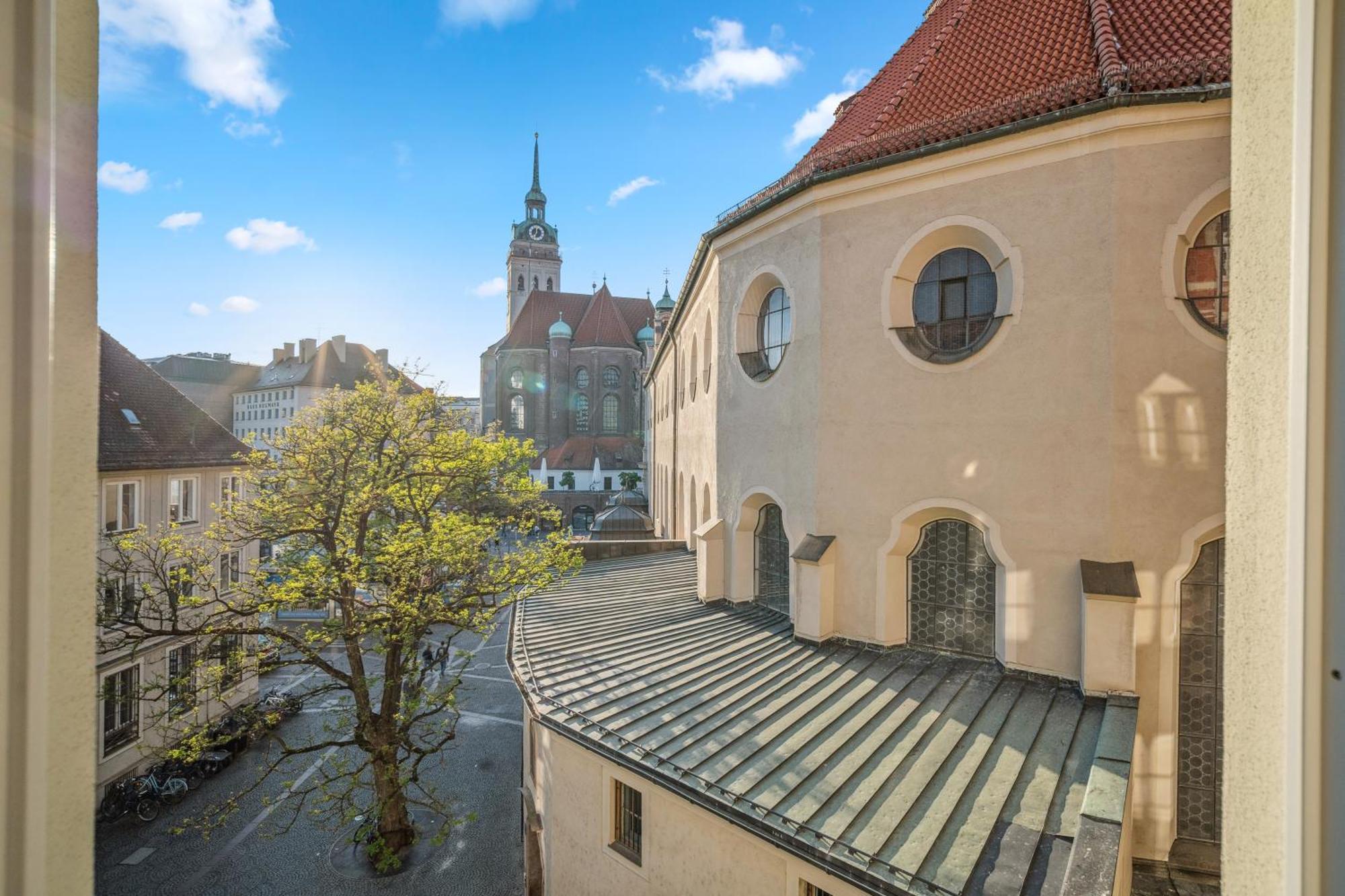90m2 - 969 Sq Ft Of Luxury *