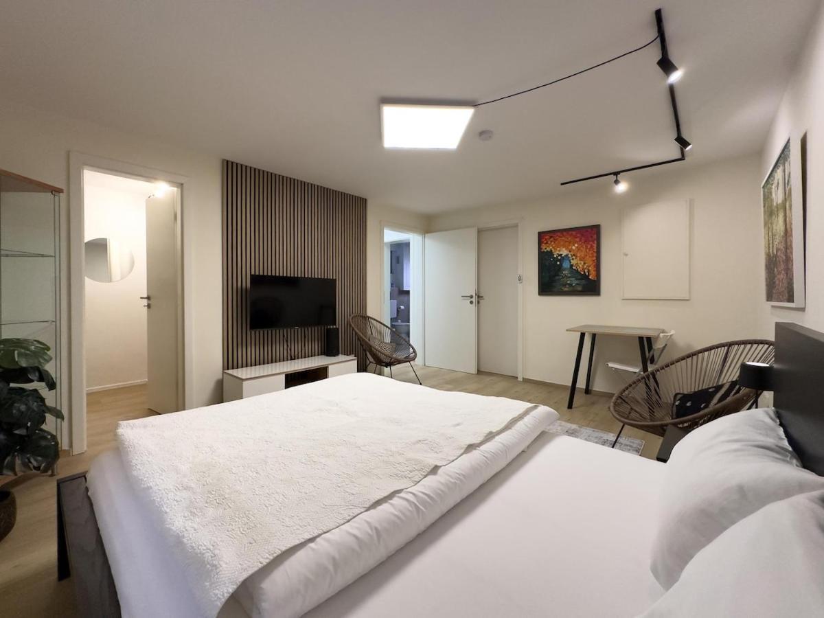 Modernes 1 In Schwabing Naehe Allianz Arena Und Englischer Garten Apartamento *