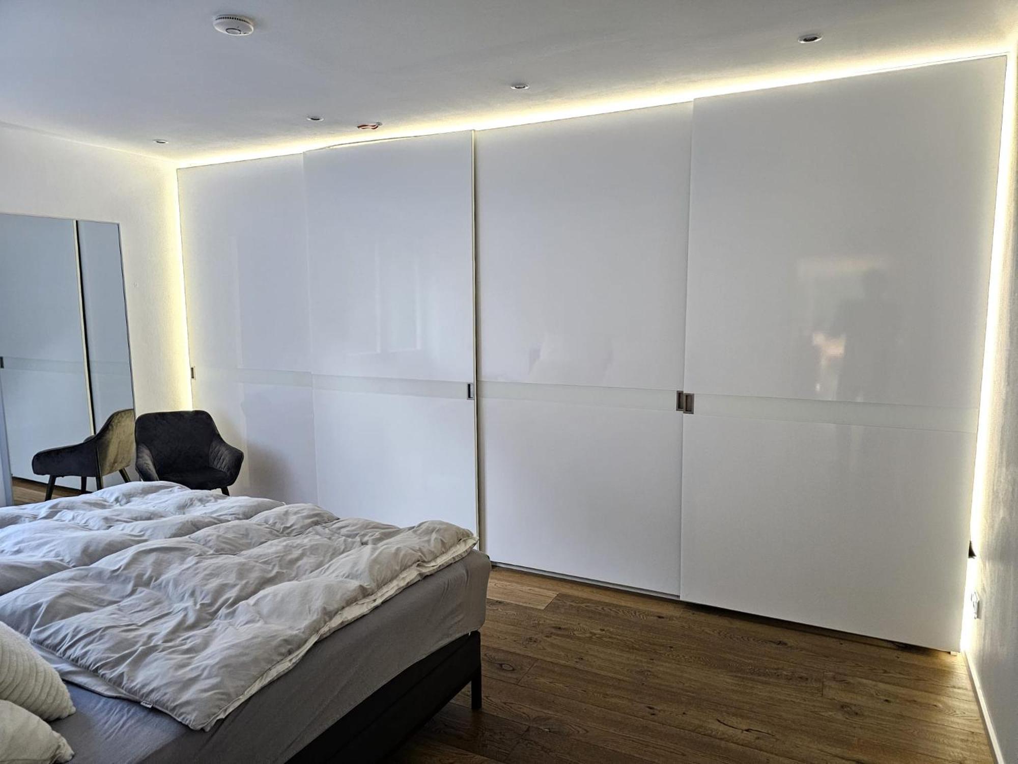 Wunderschoene, 5 Zimmerwohnung, Mit Grosser Terrasse Apartamento Munique