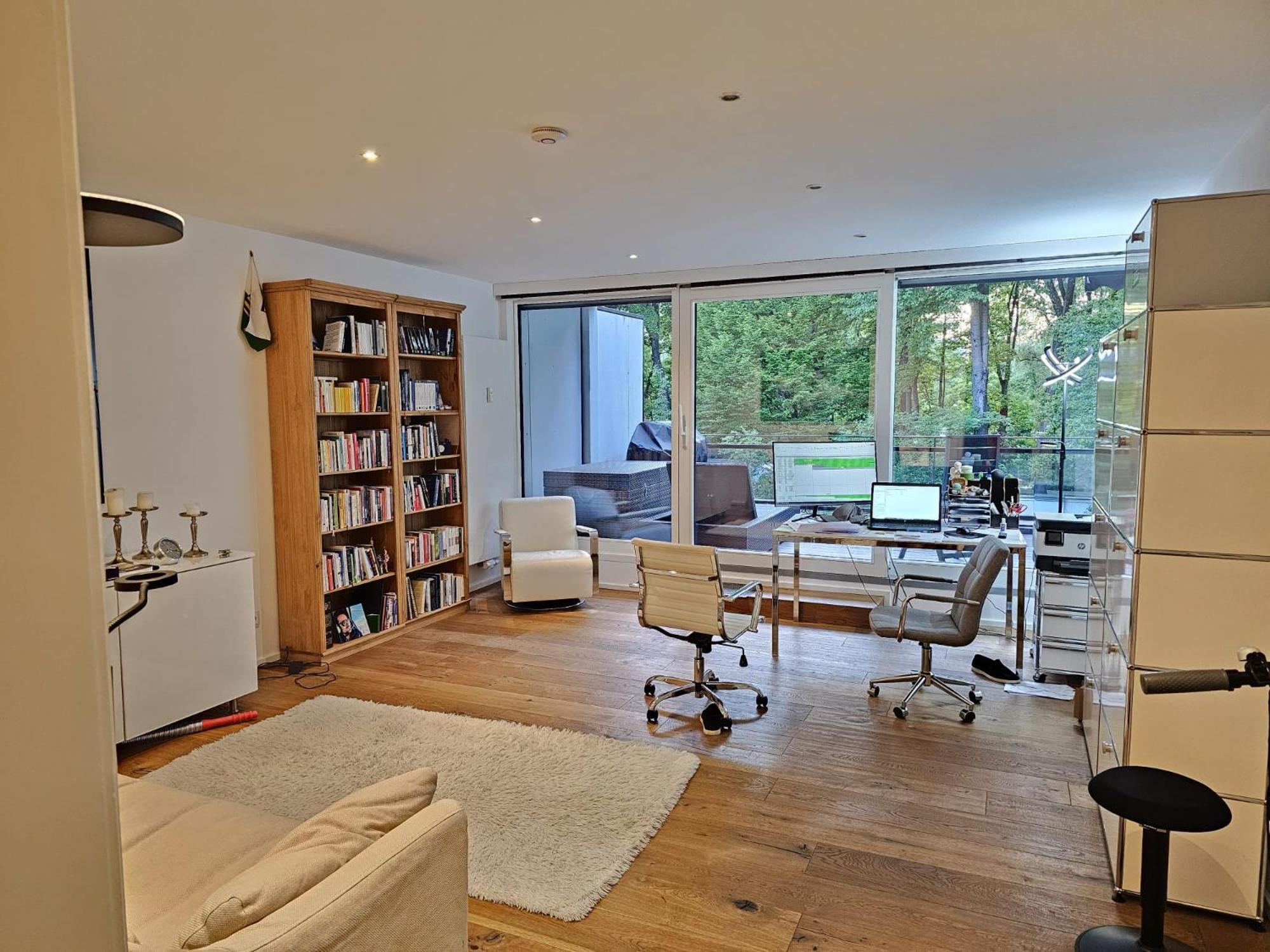 Apartamento Wunderschoene, 5 Zimmerwohnung, Mit Grosser Terrasse