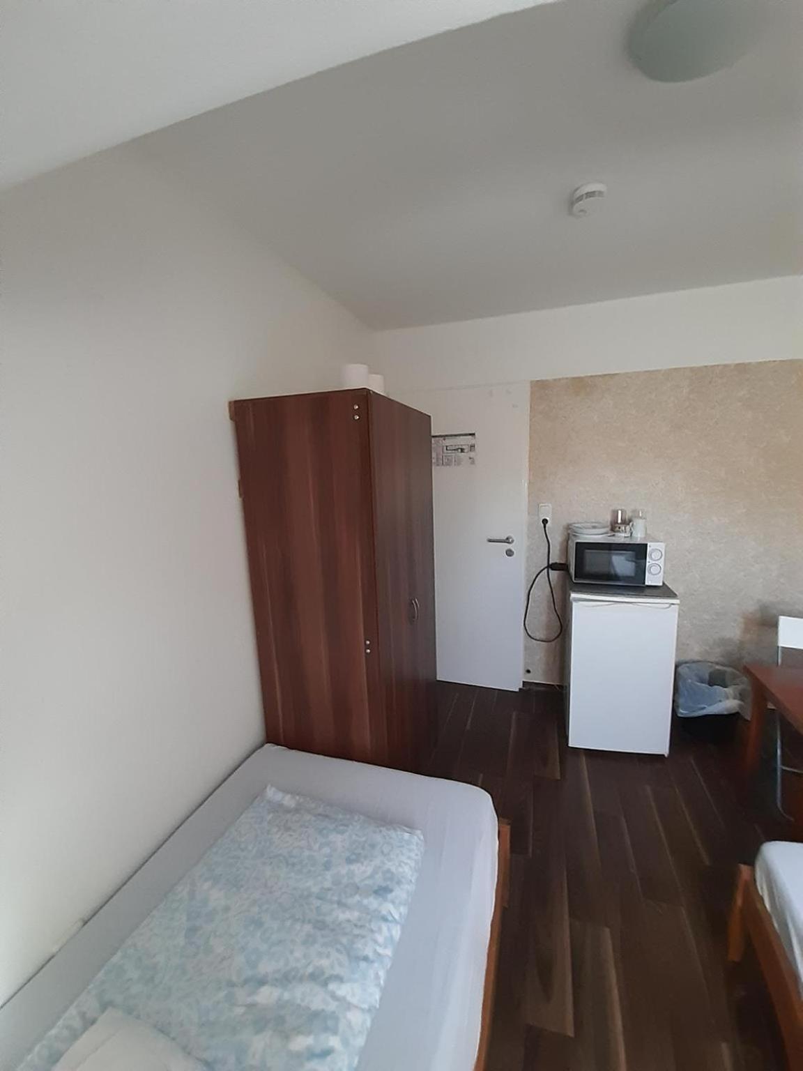 Albergue Budget Allach & Eve 168 Munique