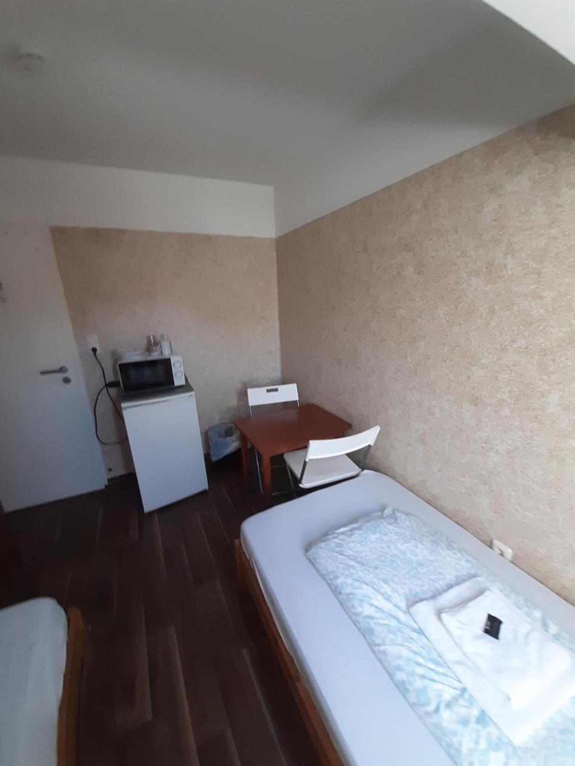 Budget Allach & Eve 168 * Munique