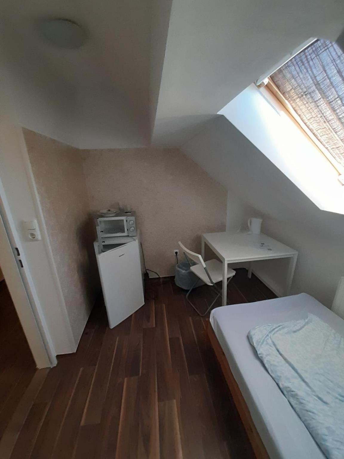 Budget Allach & Eve 168 Albergue *