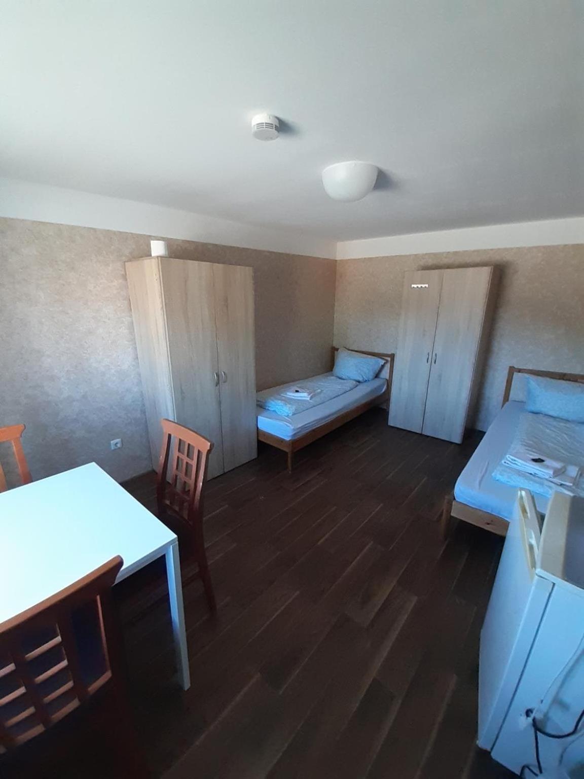 Albergue Budget Allach & Eve 168 *