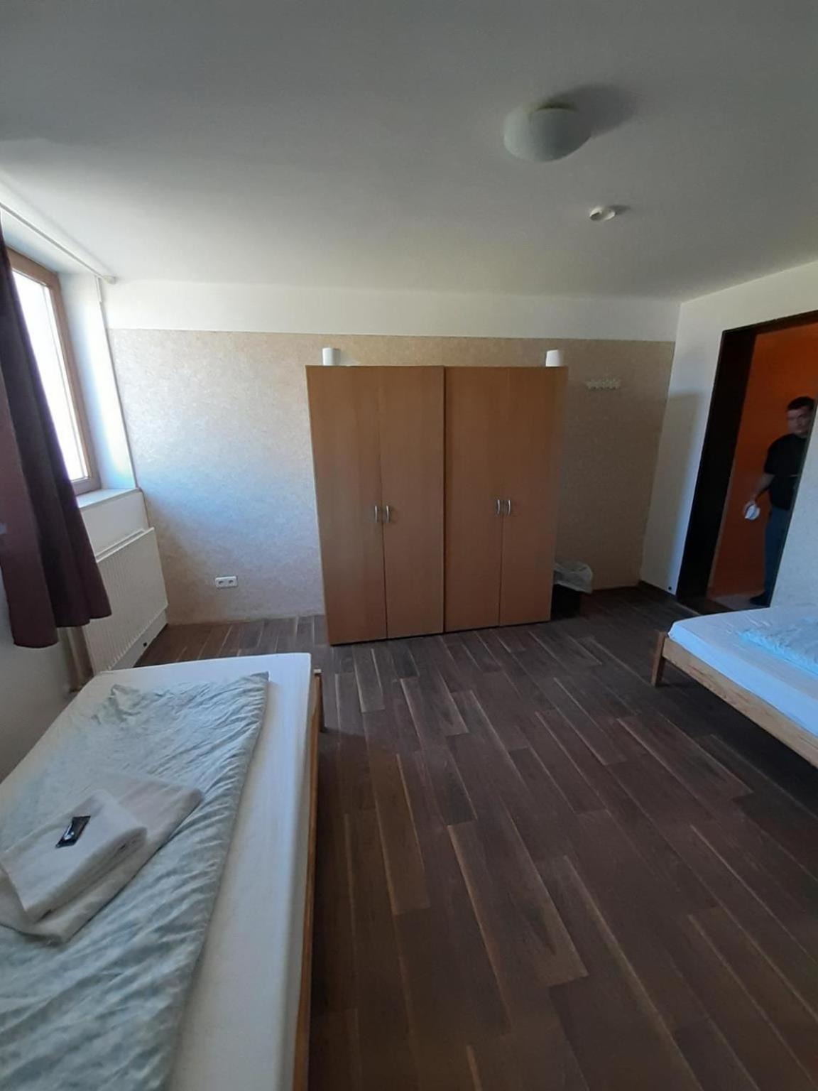 Albergue Budget Allach & Eve 168 Munique