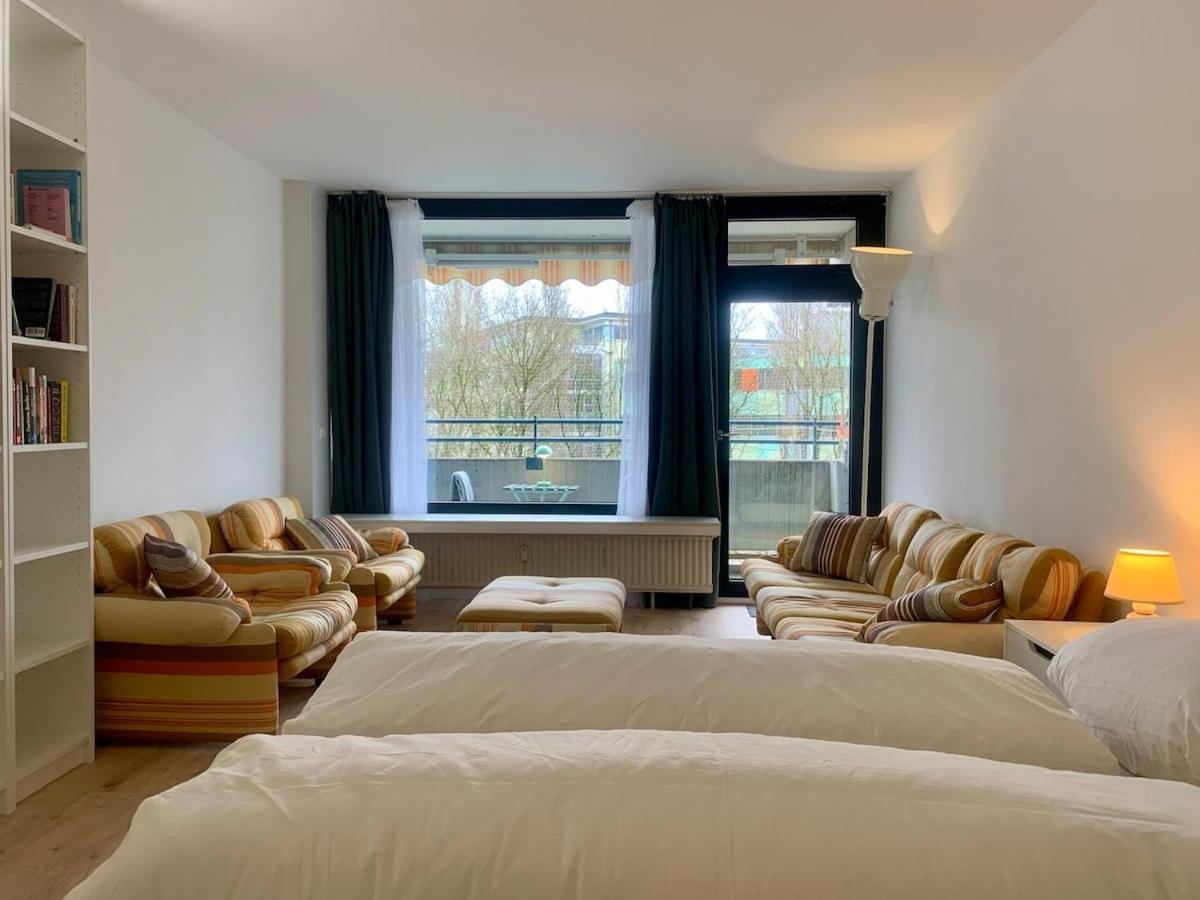 Flat With 3 Bedrooms And Free Parking Space * Munique