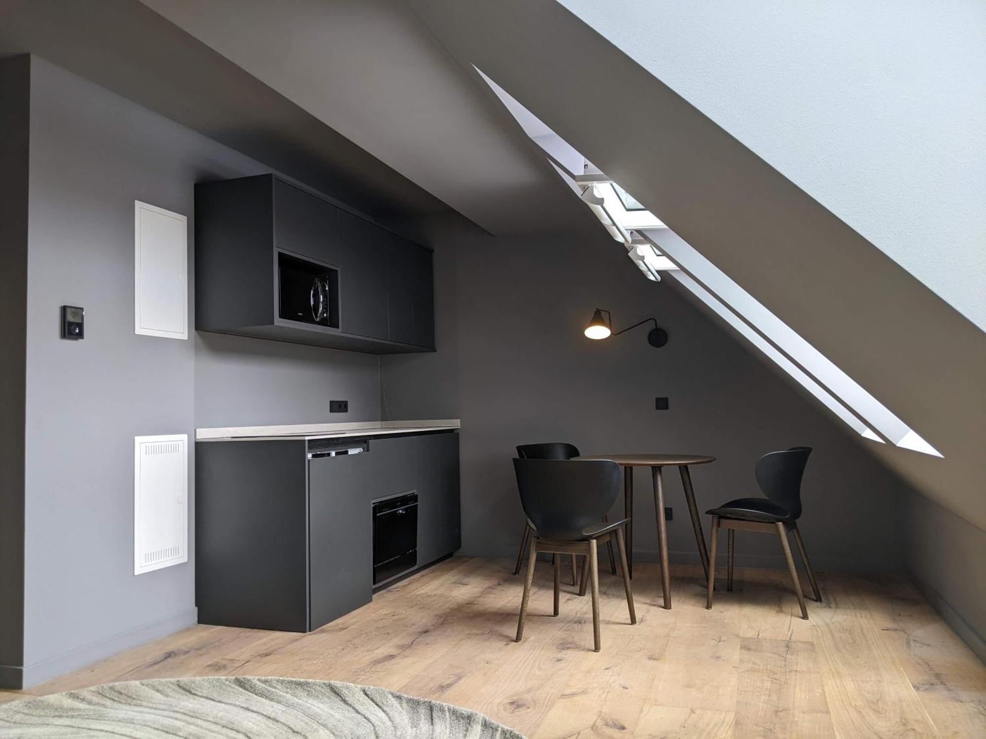 Conlon House Apartment