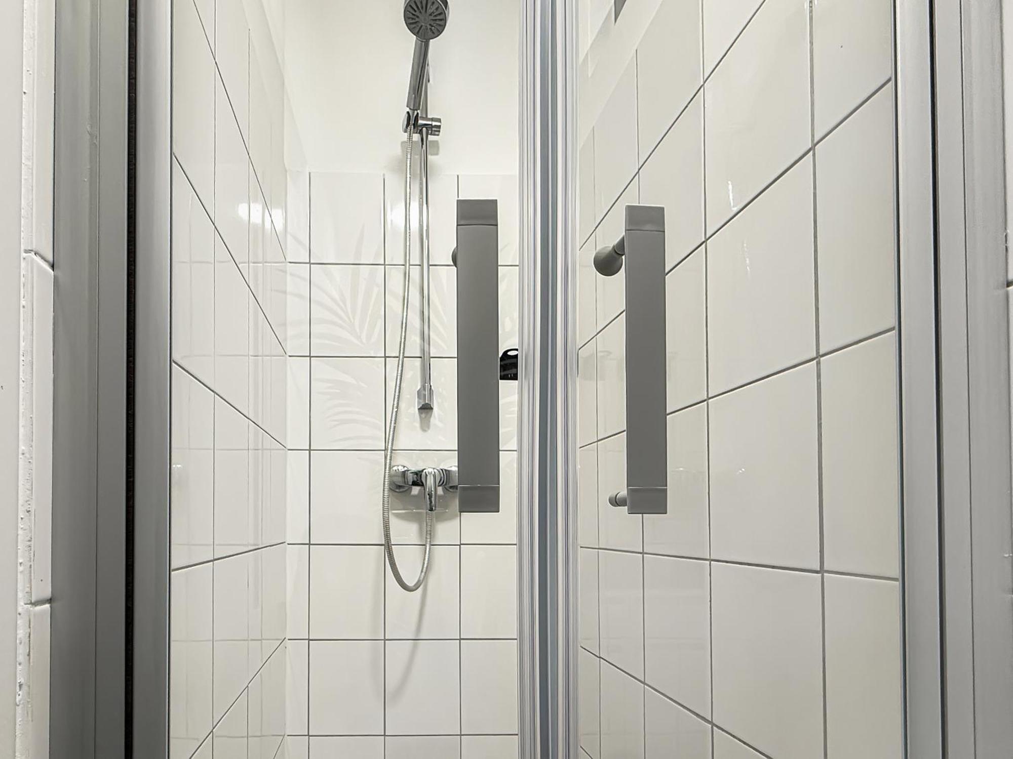 Apartment Private Escape Cinema Lounge Sleeps 17 Munich