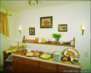 Blutenburg Hotel 3*