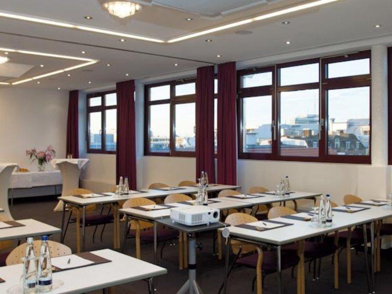 Hotel Cristal 4*